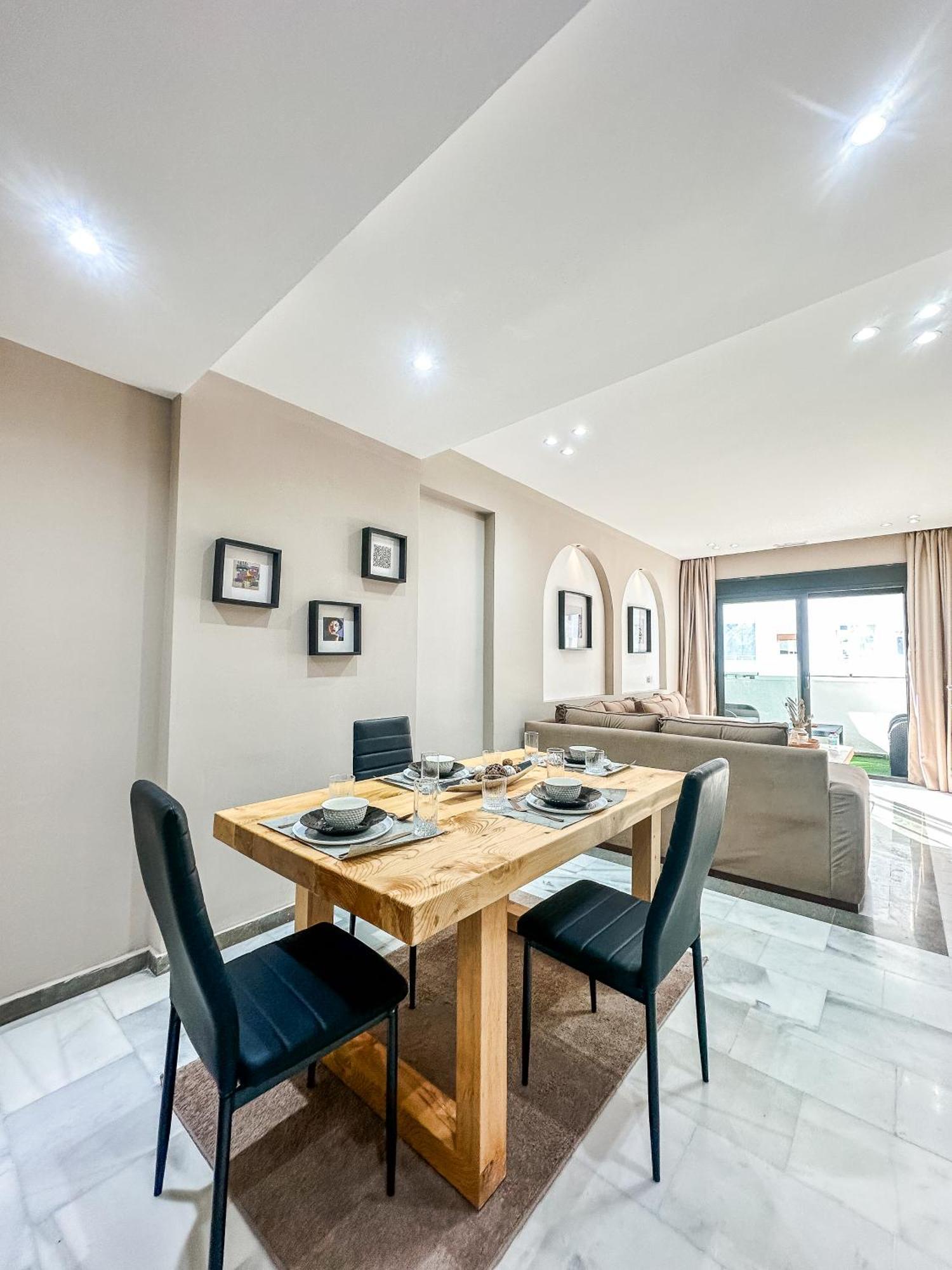 Modern 2br With Pool Near The *
