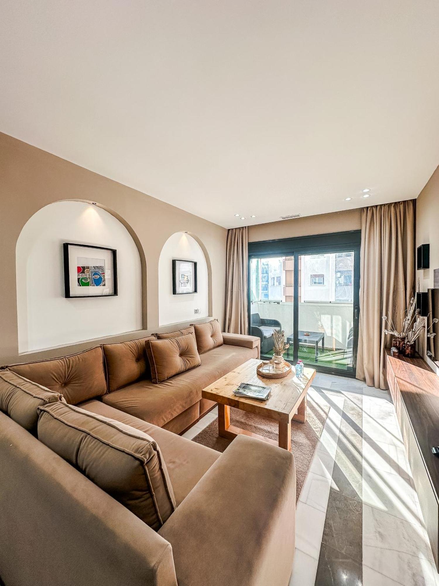 Modern 2br With Pool Near The Apartment Tangier